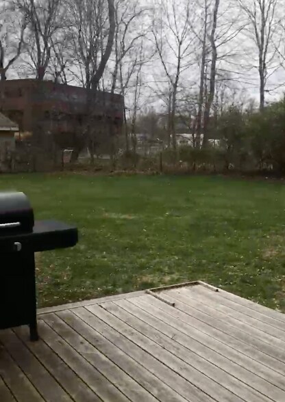 Large fenced in backyard with deck - 7 Shepherd Rd