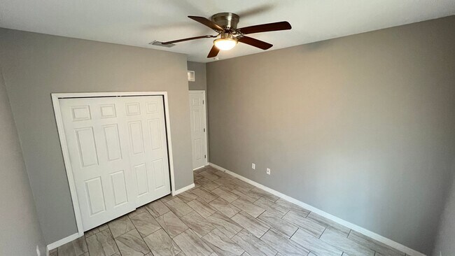 Building Photo - BEAUTIFUL 3 Bedroom, 2 Bathroom Home in Palm Bay!!