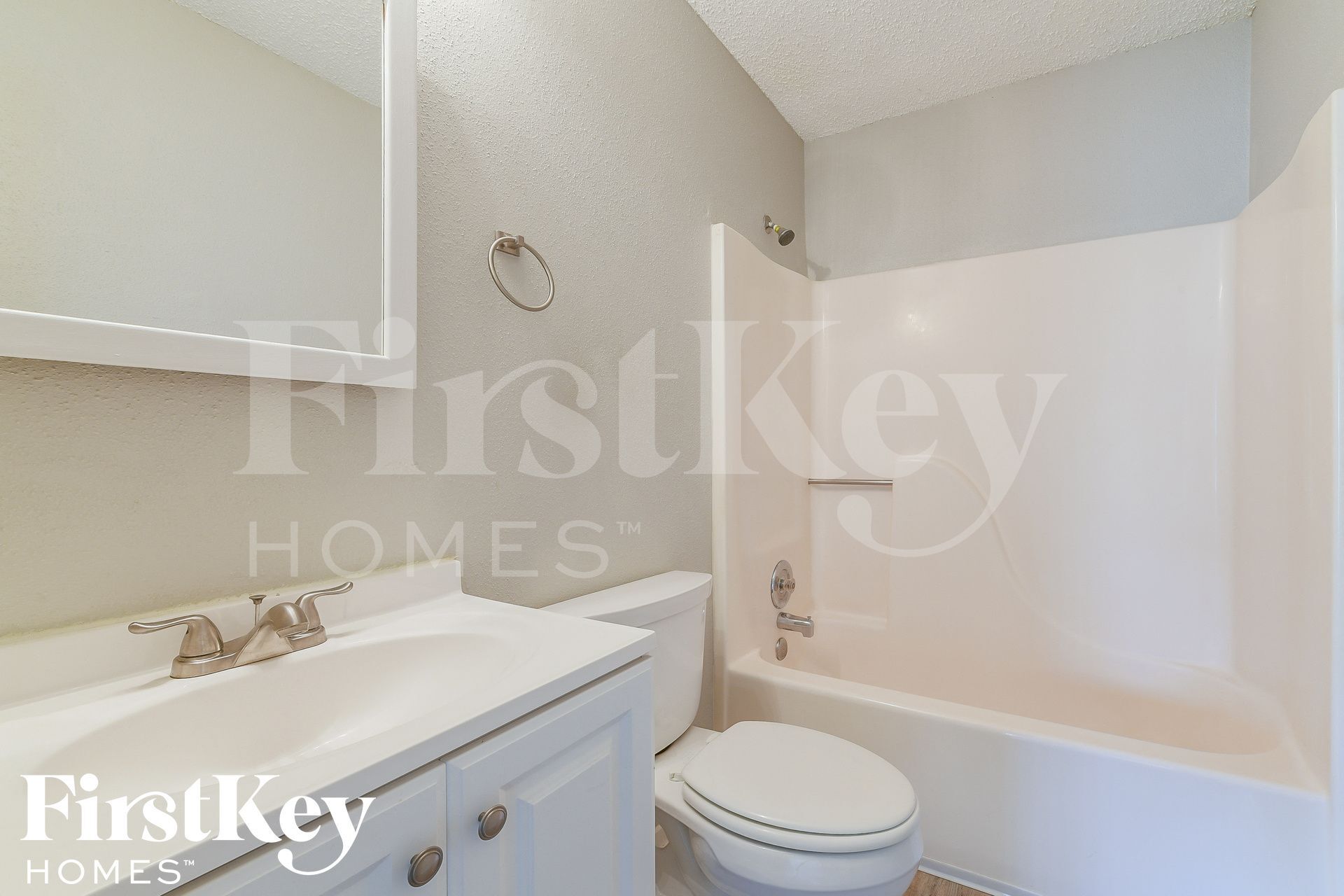 Building Photo - 13630 Alon Ln