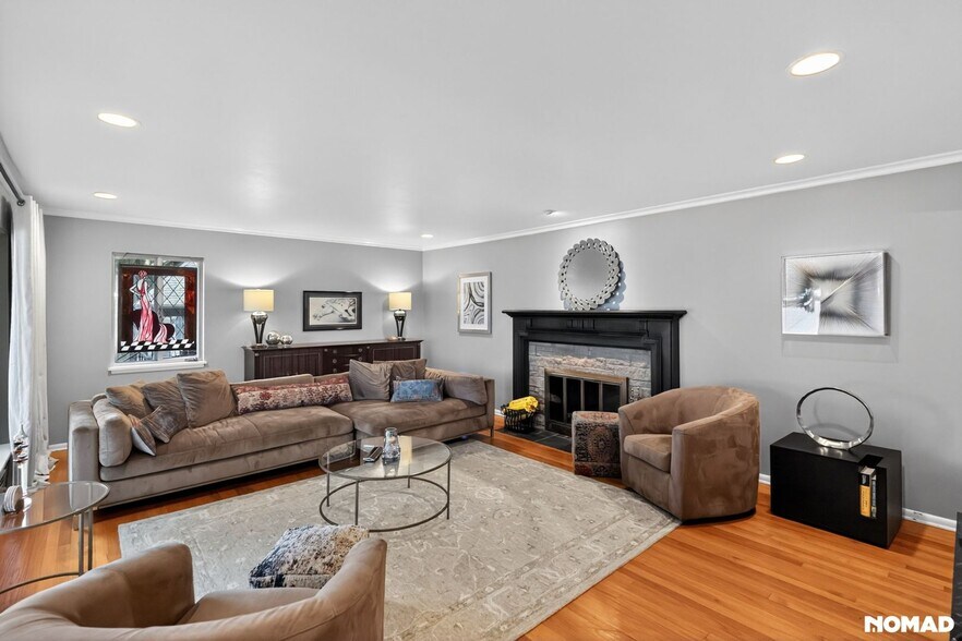 Building Photo - 28790 WA-104