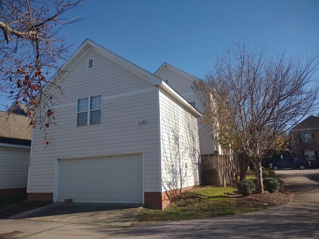 Building Photo - Spacious Raleigh Home with Detached Guest Suite Minutes from Downtown