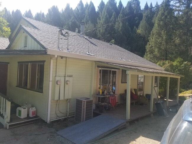 Building Photo - 22305 Canyon Way