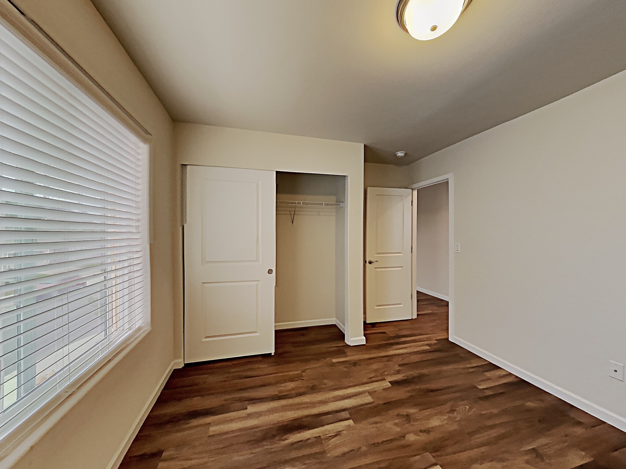 Building Photo - 9011 NE 165th Ave