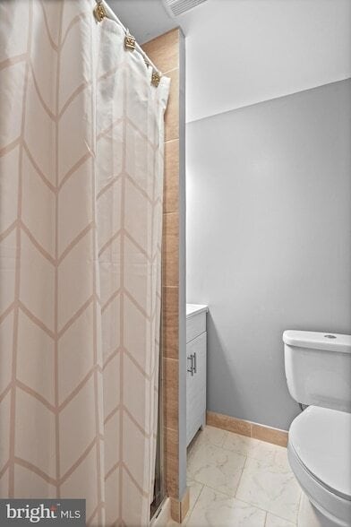 Building Photo - 2712 Advent Ct S