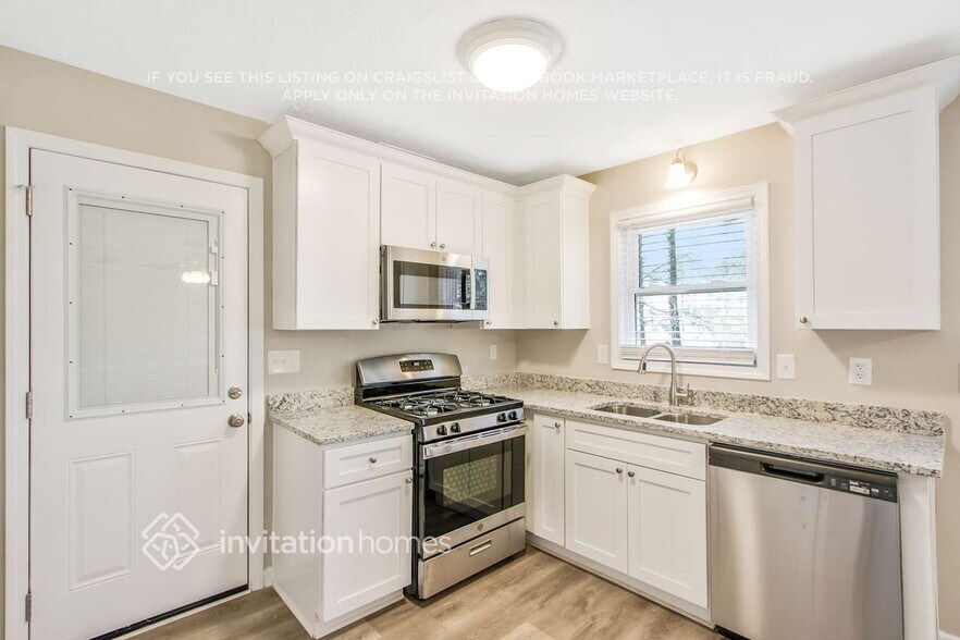 Building Photo - 2247 Hightrail Ct