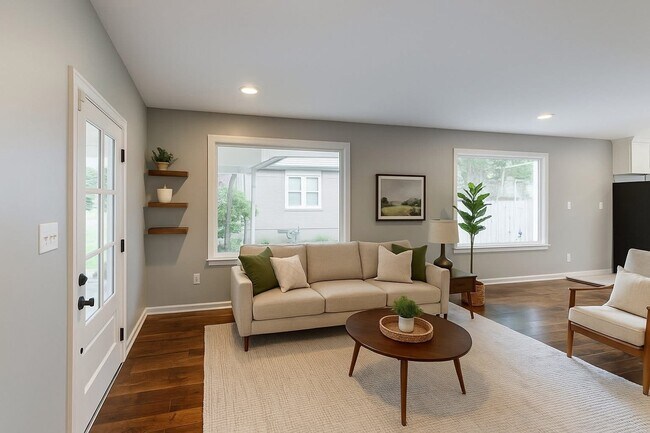 Building Photo - 3573 Galloway Ave