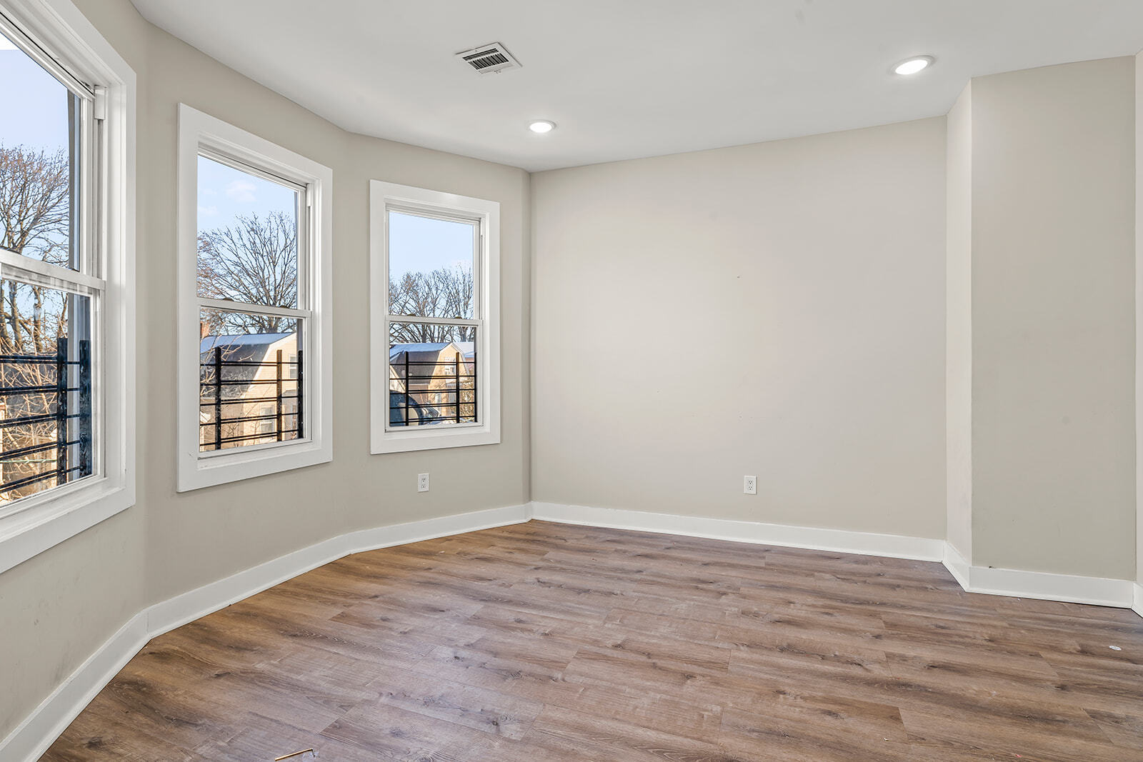 Building Photo - 791 S 15th St