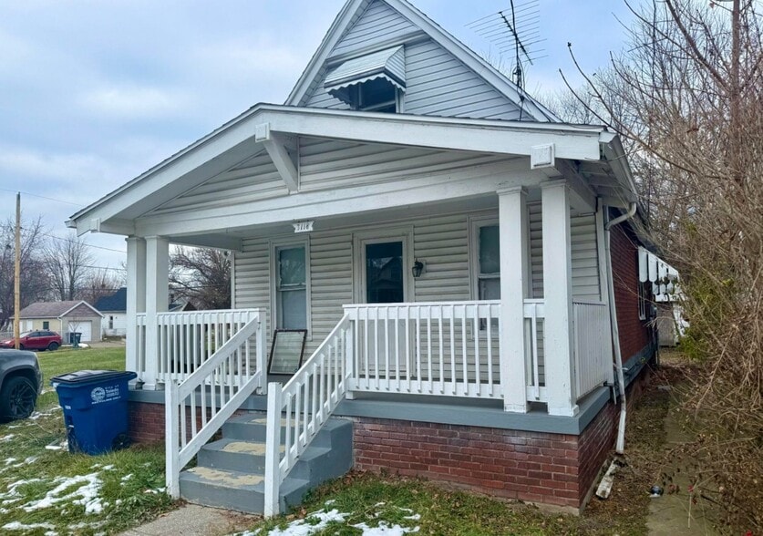 Building Photo - 3118 Elm St