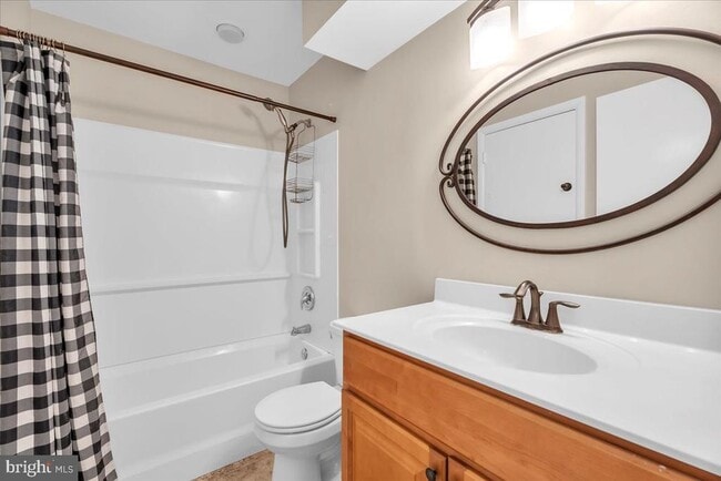 Building Photo - 604B Cypress Point Cir