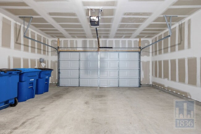 Building Photo - 2519 Rose Archer Ln
