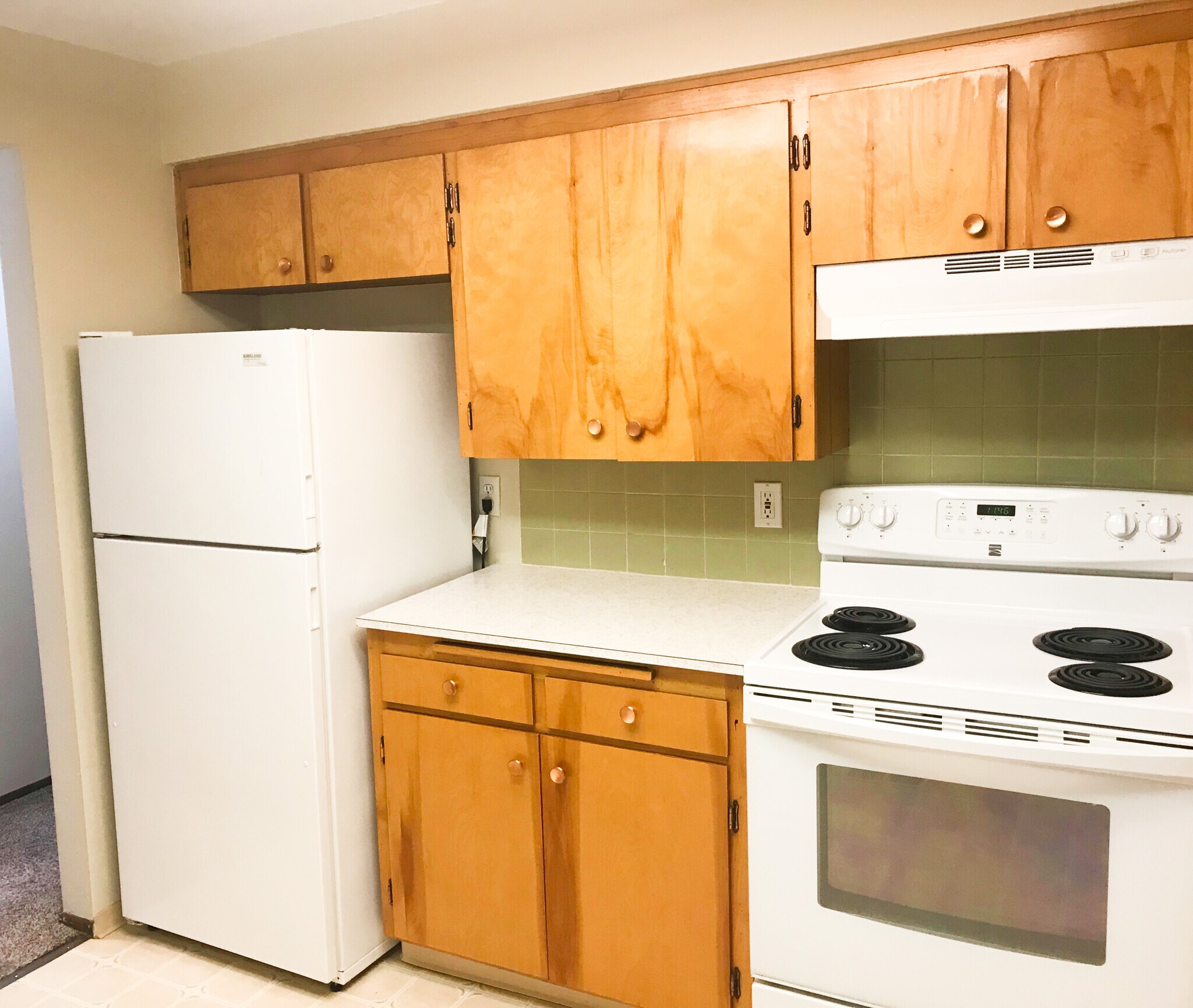 Building Photo - 721 W Bowling Rd