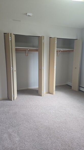 Building Photo - 956 Boston Way