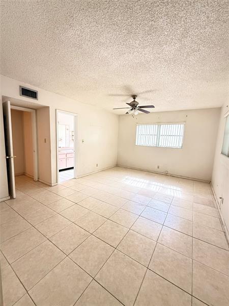 Building Photo - 4821 NW 22nd Ct