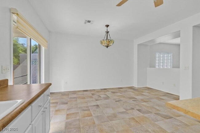 Building Photo - 1660 Rockcrest Hills Ave