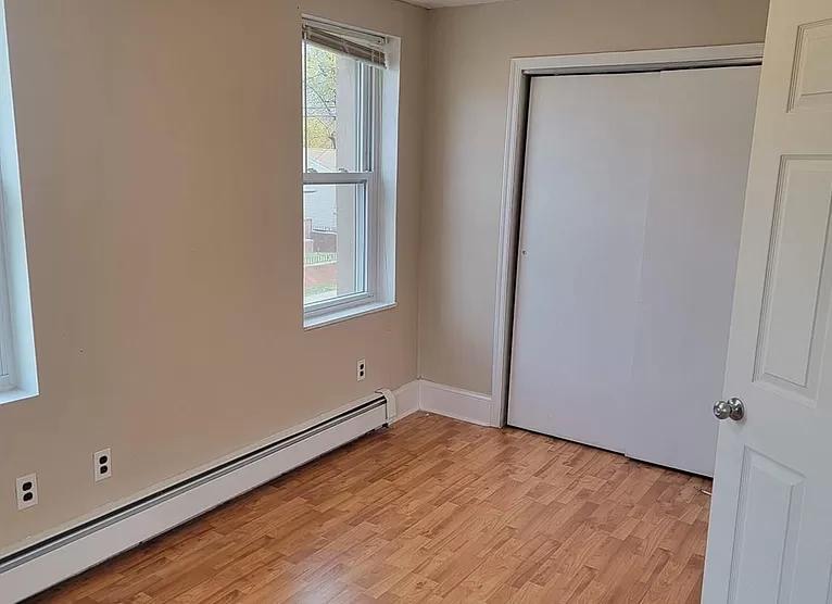 Building Photo - 335 Broad St