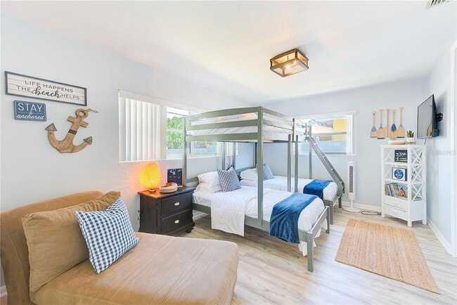 Building Photo - 14283 Sharon Dr