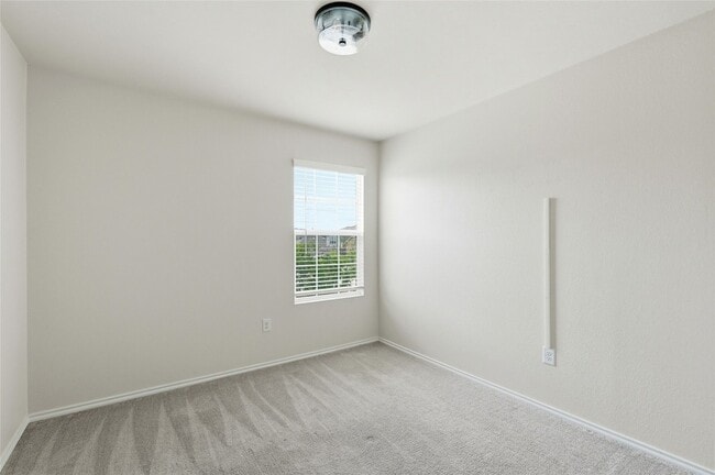 Building Photo - 412 Glenwick Ln