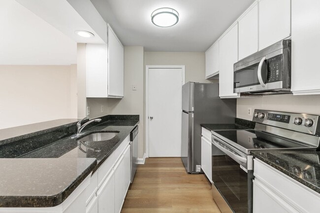 Building Photo - Silver Spring Condo with Modern Comforts and Active Lifestyle Amenities