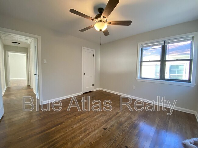 Building Photo - 1303 College St