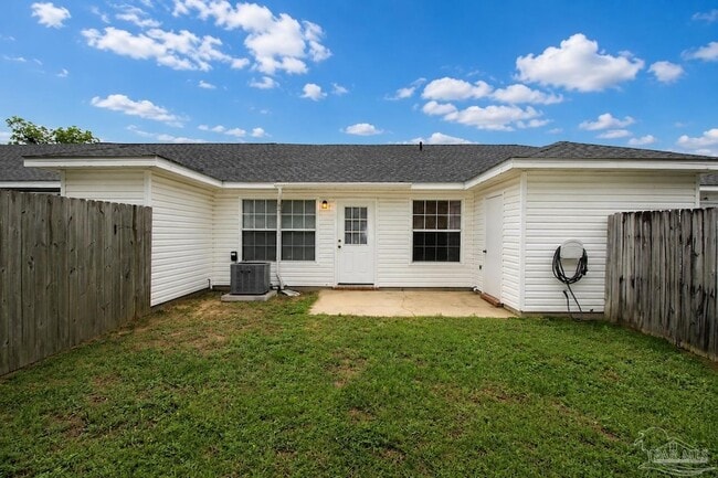 Building Photo - 309 Loveland Cir
