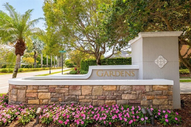 Building Photo - 3870 E Hibiscus St