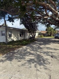 Building Photo - 140 Niemira Ave