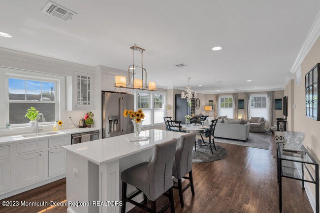 Building Photo - 308 Morris Ave