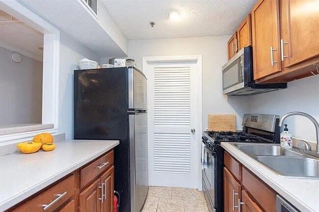 Building Photo - 4630 Vinings Central Run SE