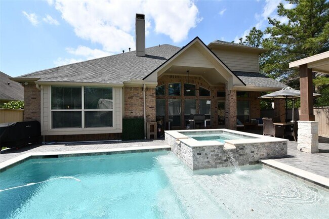 Building Photo - 99 N Bacopa Dr