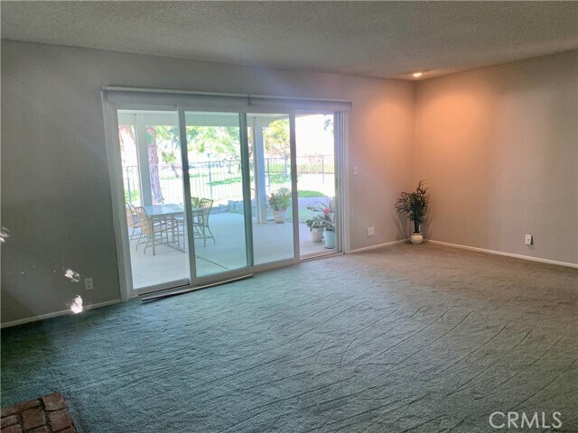 Building Photo - 23211 Meadowbrook Cir