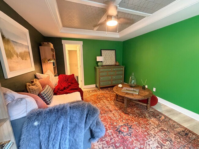 Building Photo - Four Bedroom Town Home in Old Stoney Village- Two Primary Suites