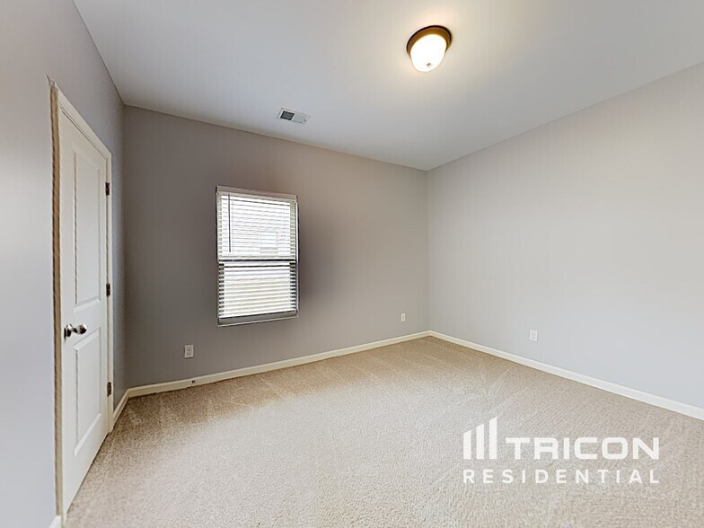 Building Photo - 6087 Semaphore Rdg