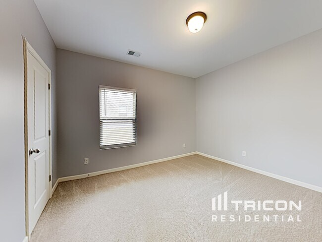 Building Photo - 6087 Semaphore Rdg