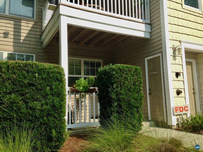 Building Photo - First Floor 2BR 2BA North End Summerfield $2,200  - Available June 18