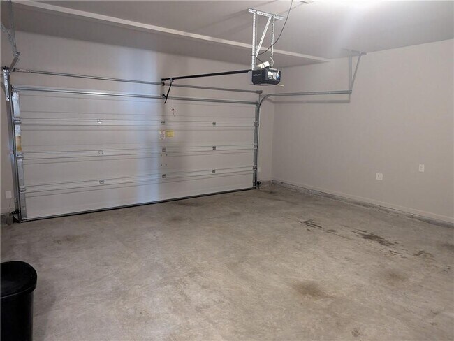 Building Photo - 4325 Altona Pl