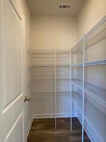 Building Photo - Room in Townhome on Tears Ln