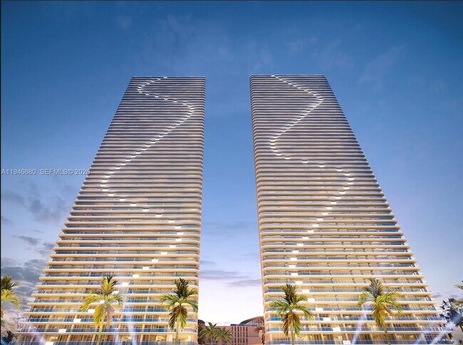 Building Photo - 700 NE 24th St