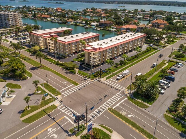 Building Photo - 105 Island Way