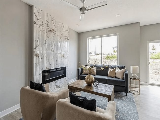 Building Photo - 15588 Rocklyn Dr