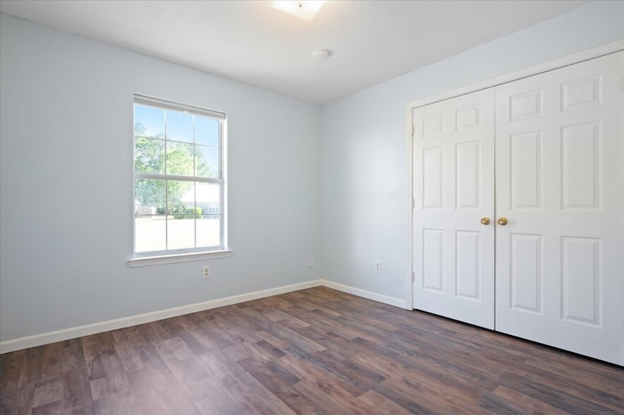 Building Photo - 756 Melissa Dr