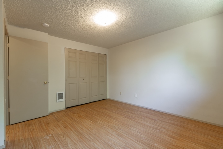 Building Photo - 113 SW Fleishauer Ln