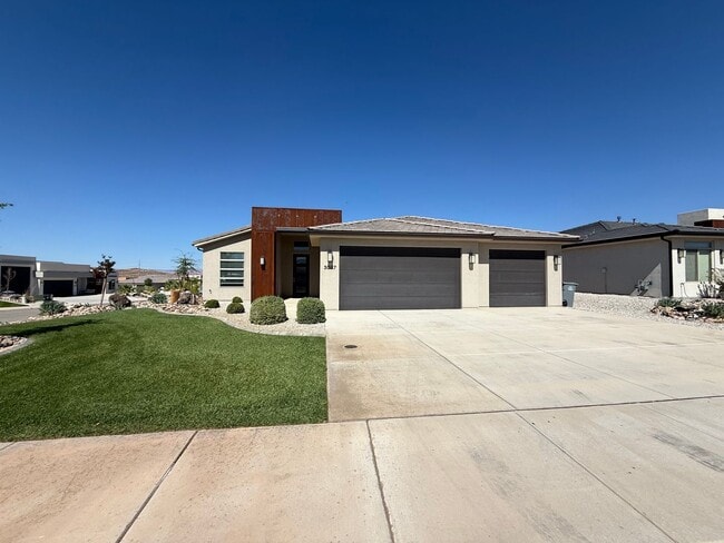Building Photo - Home for Rent - Pool Access