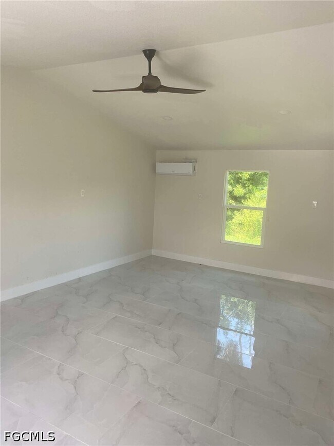 Building Photo - 13251 Coral Dr