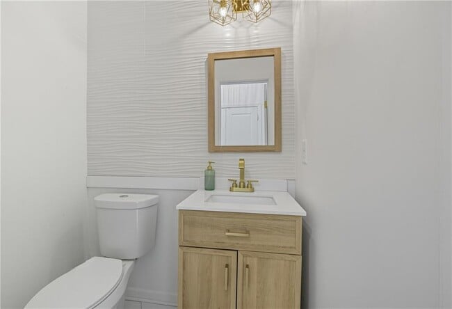 Building Photo - 1278 Plaza Ave SW