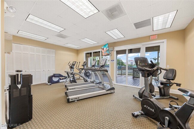 Building Photo - 930 Cape Marco Dr