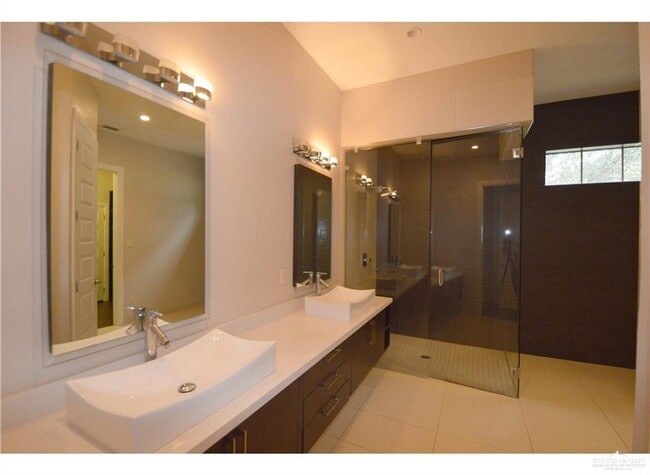 Building Photo - 3600 Denia Ct