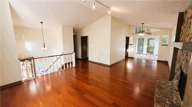 Building Photo - 4031 Sugar Mill Dr