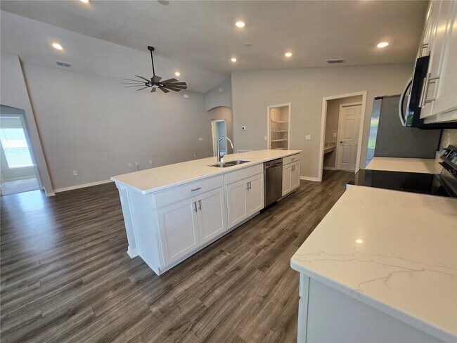 Building Photo - 1352 Mountain Flower Ln