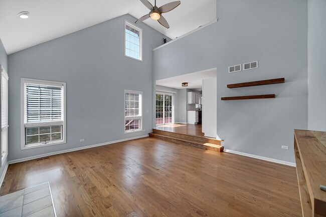 Building Photo - 310 Cornwall Cir