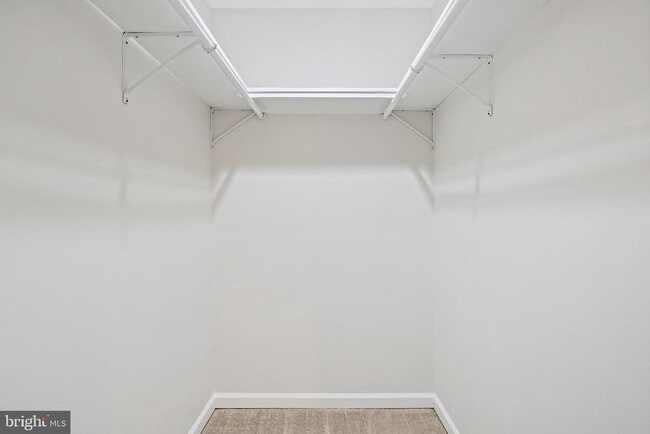 Building Photo - 9473 Clocktower Ln